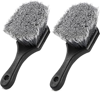 Wheel and engine bay brush